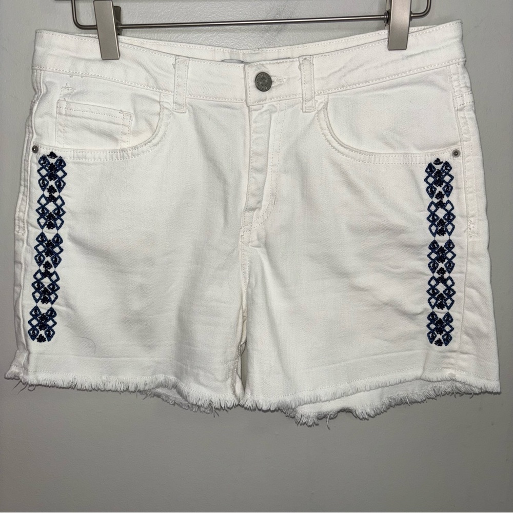 Zara white denim jean shorts raw hem navy blue embroidery boho size 6
